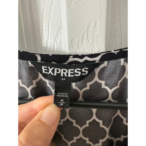 Express Blouse Black White Women's M - Picture 2 of 6